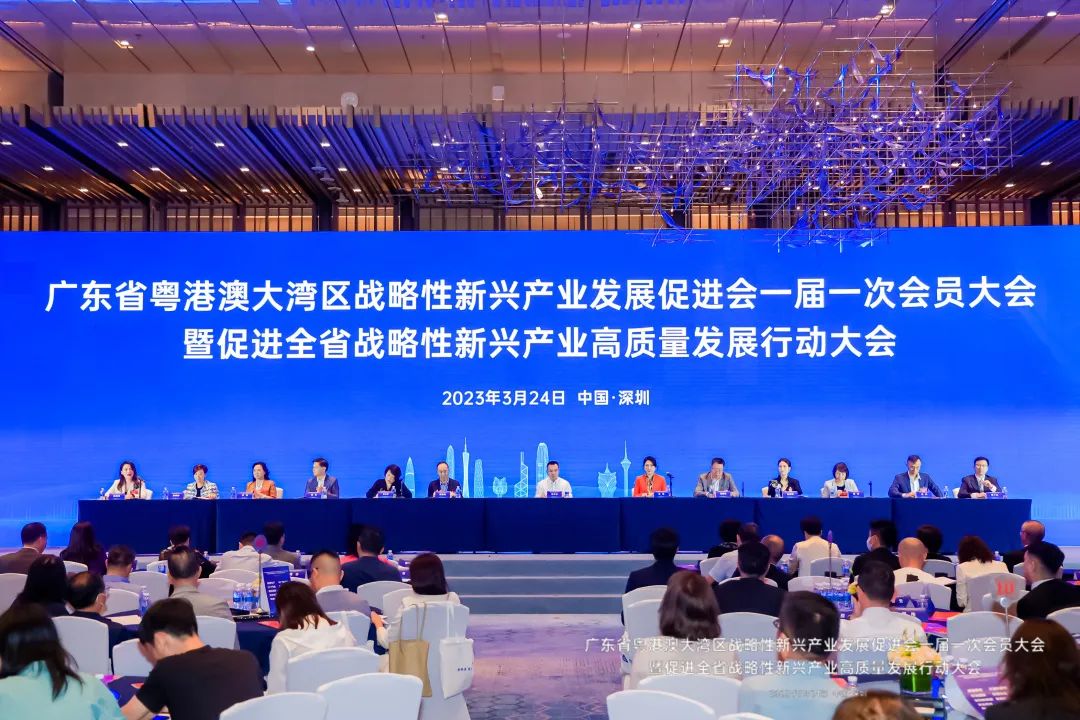 <b>ף��97������ʿƼ������ٻ����۰Ĵ�����ս�������˹�ҵ���캽��ҵ��������ף��</b>